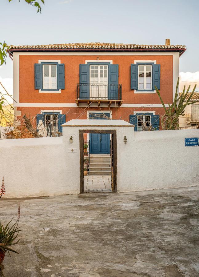 The 1813 Painter'S Villa By Neuvel Γαλαξίδι Εξωτερικό φωτογραφία